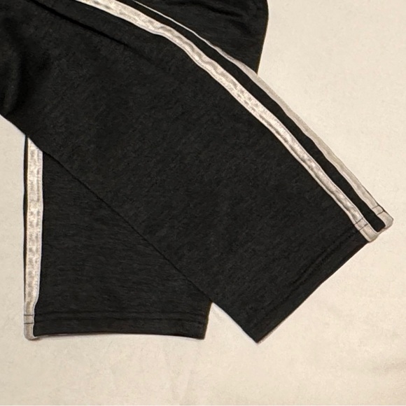 (YM) Boys Adidas Tapered Leg Double Side Striped Sweatpants - Picture 5 of 8